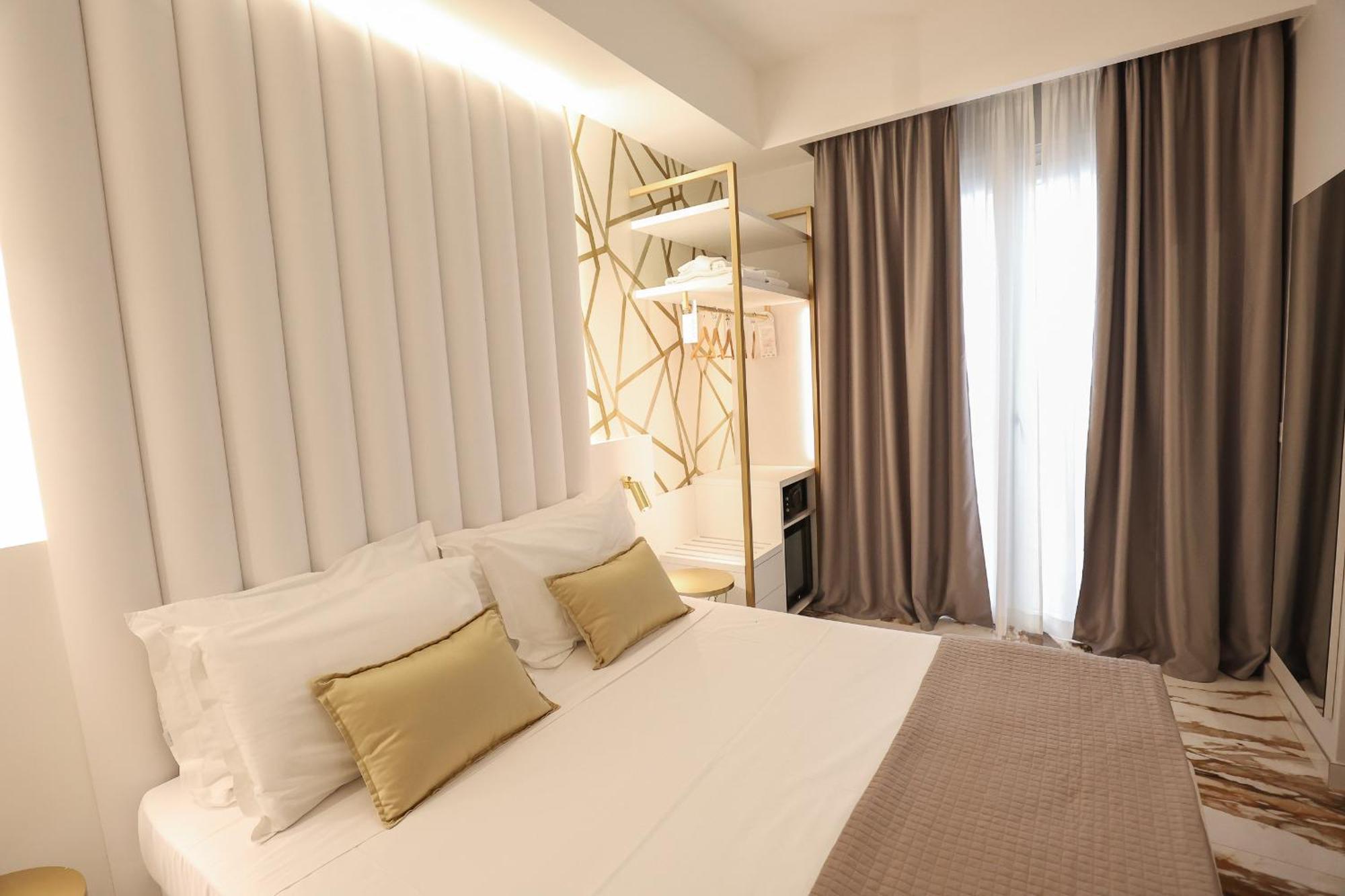 Hotel Cenisio Rimini Exteriör bild