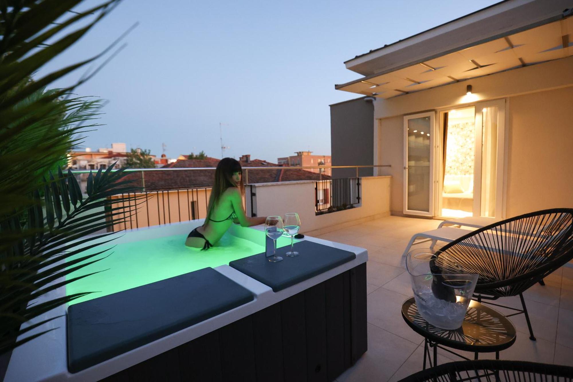 Hotel Cenisio Rimini Exteriör bild