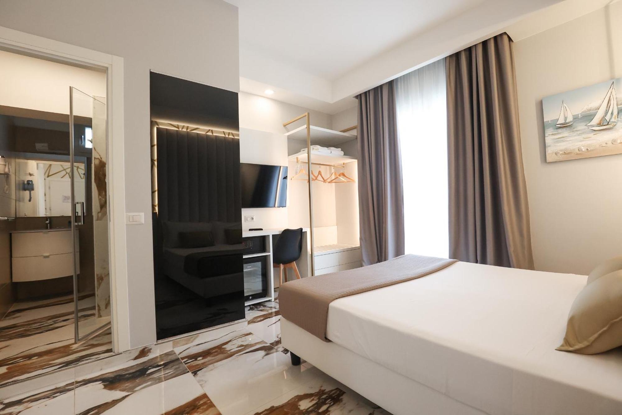 Hotel Cenisio Rimini Exteriör bild